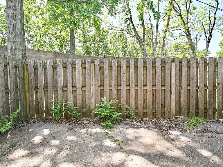 7752 Montgomery Rd #84 — Photo 33