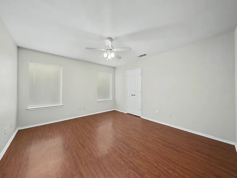 1404 Fox Creek Dr — Photo 13