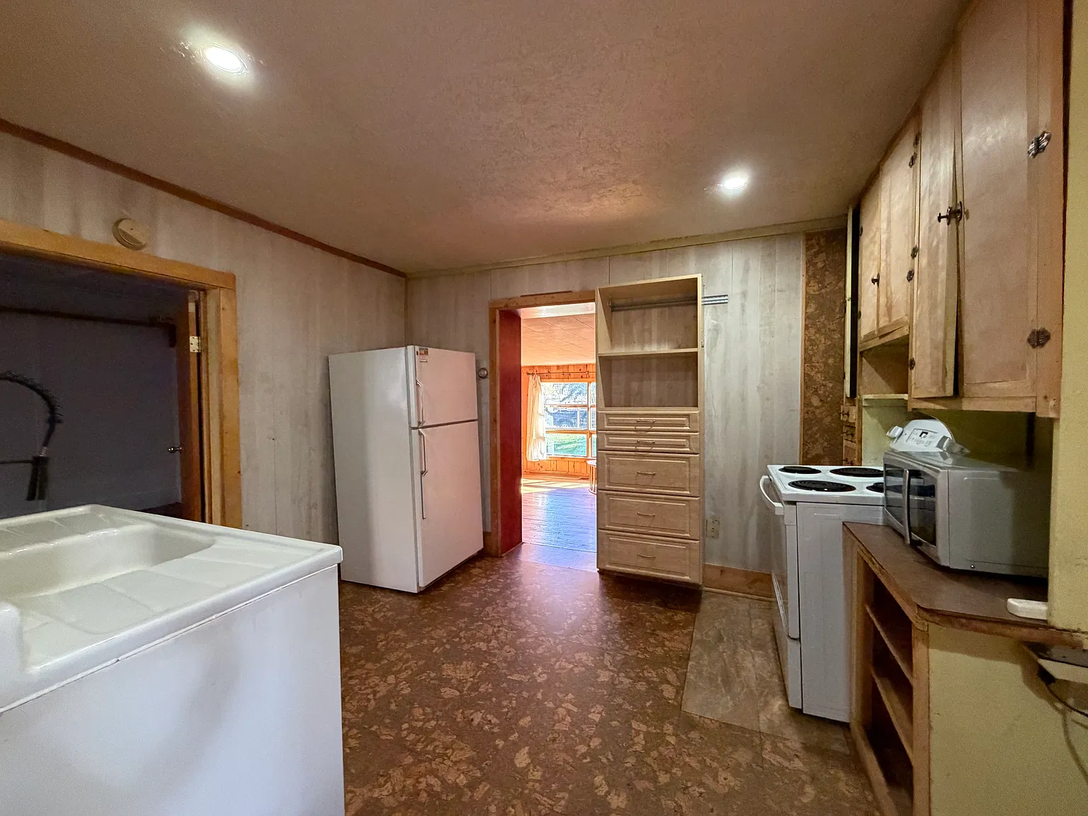 2 bed, 1122 sqft, $4,250 — Photo 4