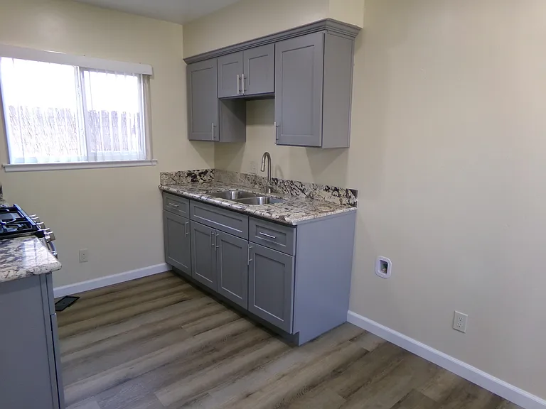 1607 Dairy Ave #C — Photo 3