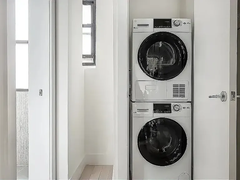 170 1st Ave #2 — Photo 6