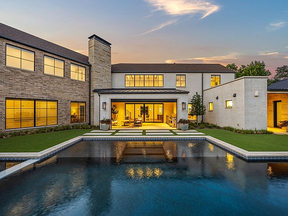 5th image of 4557 Ridge Rd