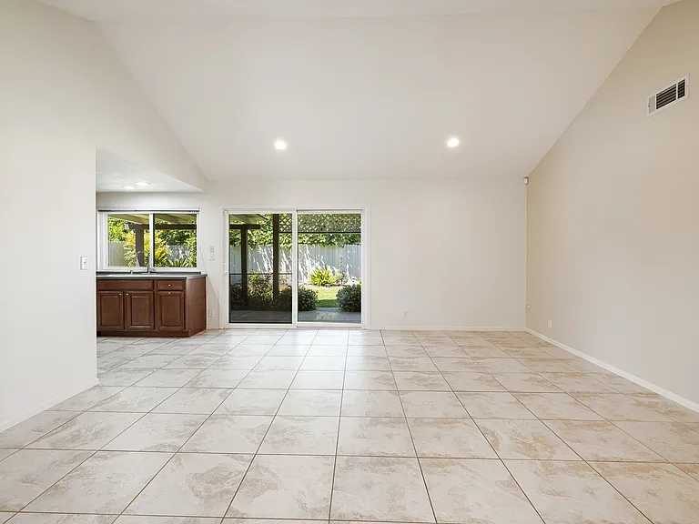 418 Ramble Ridge Dr — Photo 5