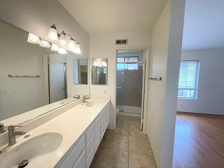 11048 Creekbridge Pl — Photo 6