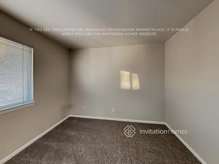 2245 Fallwater Ln — Photo 12