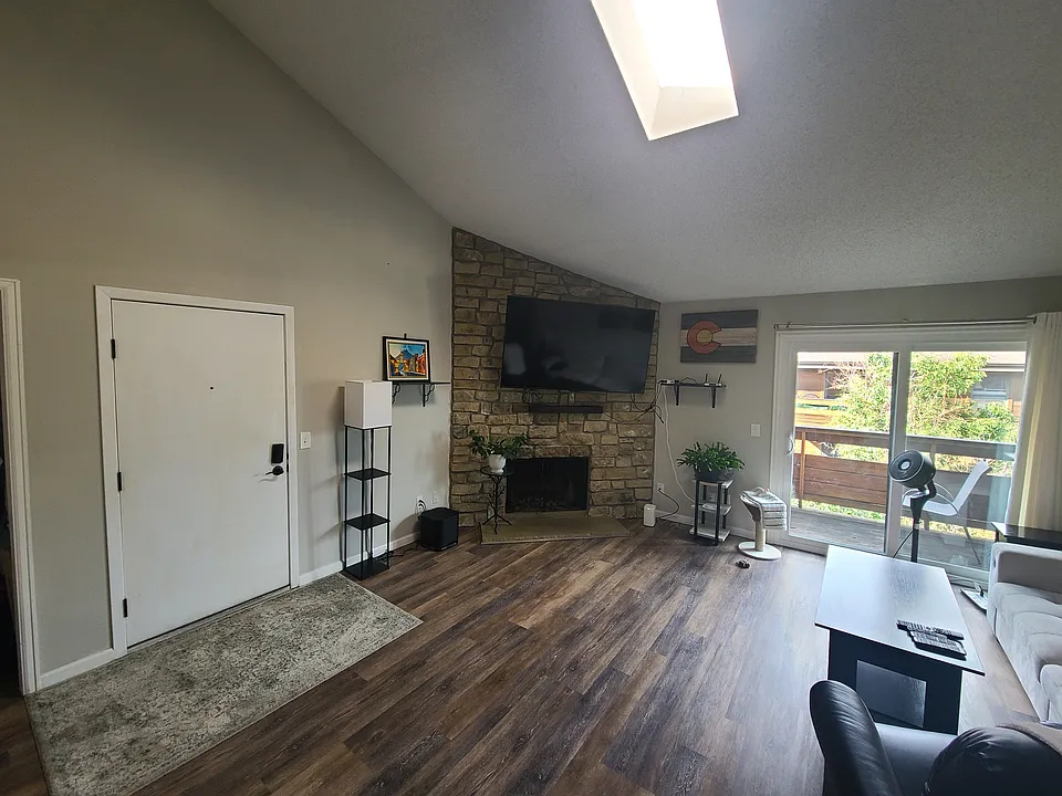 335 Wright St #311