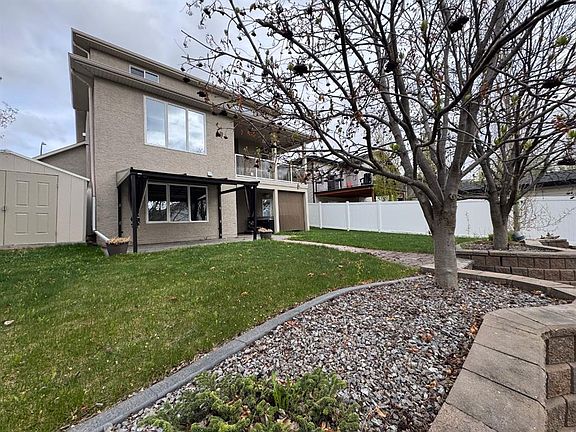 4th image of 116 E Allwright Close