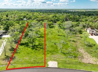 32718 Bayou Bnd, Richwood, TX 77515
