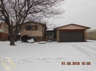 36190 Waltham Dr, Sterling Heights, MI