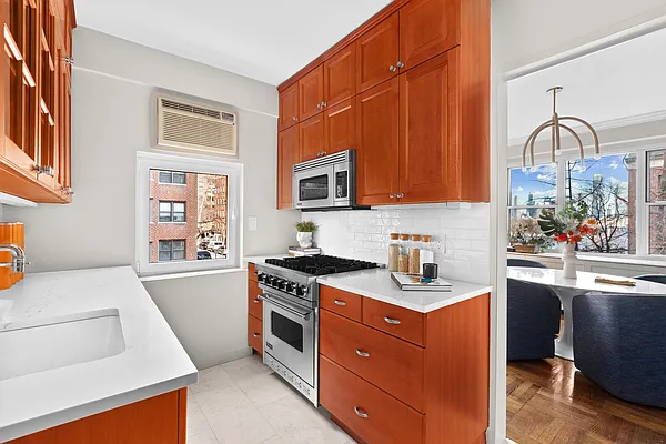 Sold by Compass | media 20