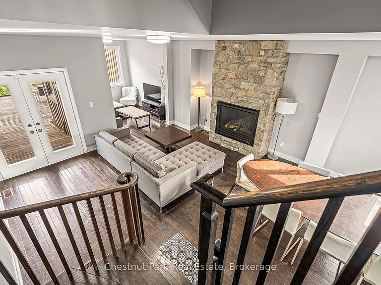 65 Rockmount Cres — Photo 17