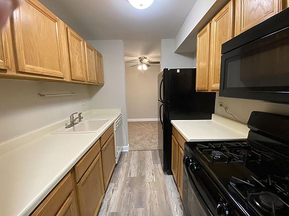 3rd image of 3 Oak Creek Dr APT 2405