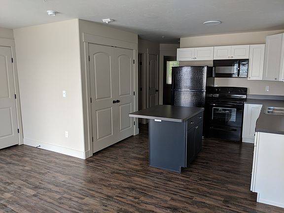 5th image of 295 Ella Ln APT 4202