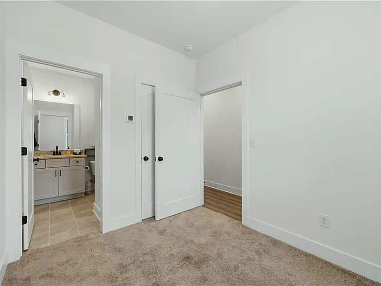104 Mission Way — Photo 17