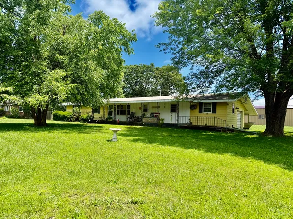 1128 E Crest Drive, Houston, MO 65483