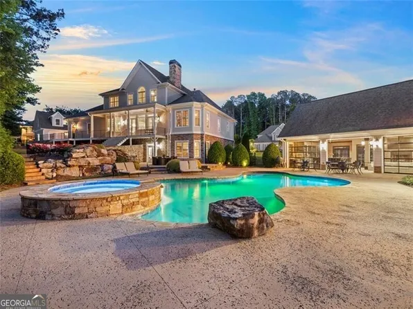 160 Manchester Ln, Villa Rica, GA 30180