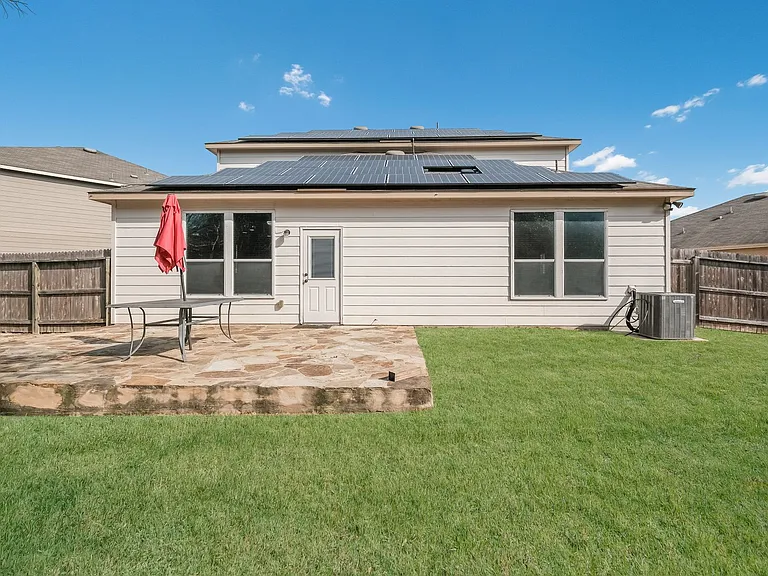 602 Trinity Mdw — Photo 27