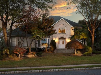 8 Oran Pl, Morganville, NJ, 07751