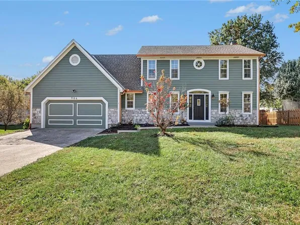 904 NE Lakeside Ct, Blue Springs, MO 64014