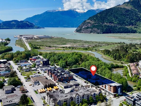 37861 3rd Ave, Squamish, BC V8B 1B8