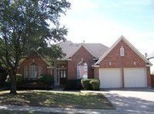 2121 Sandell Dr, Grapevine, TX 76051