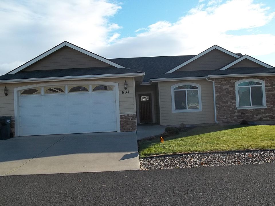 1st image of 604 SE Kiwanis Dr