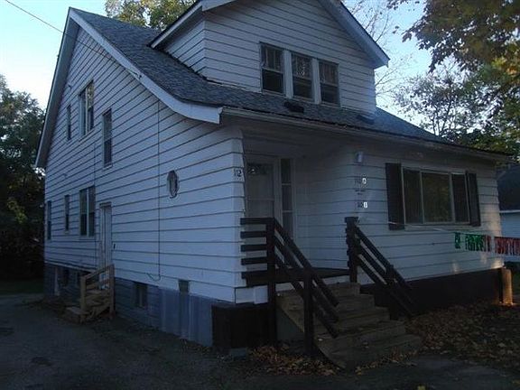 2. 112 Summit Front-Side Entry