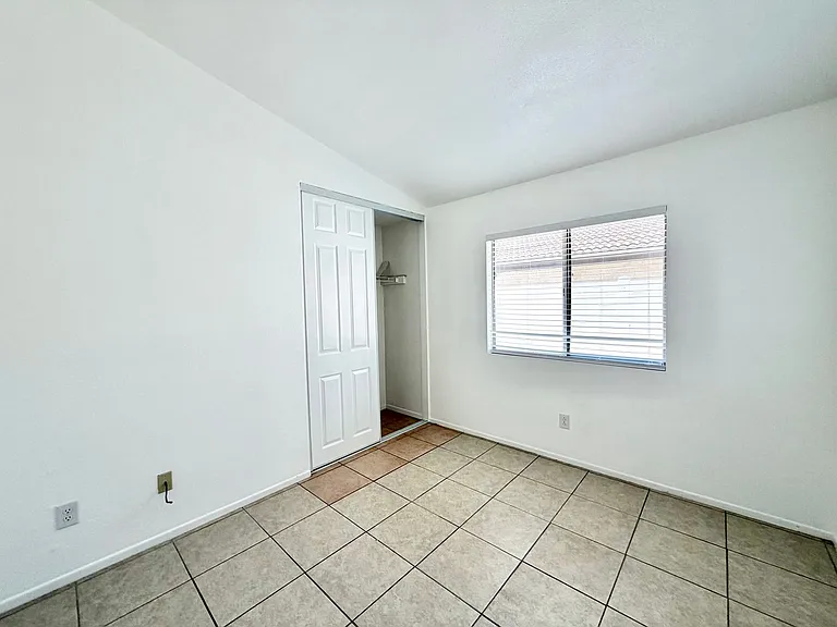 29677 Woodlands Ave — Photo 13