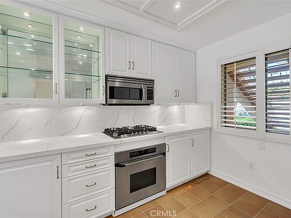 4th image of 172 Villa Point Dr
