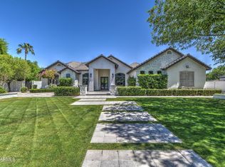 275 S Balboa Dr, Gilbert, AZ 85296