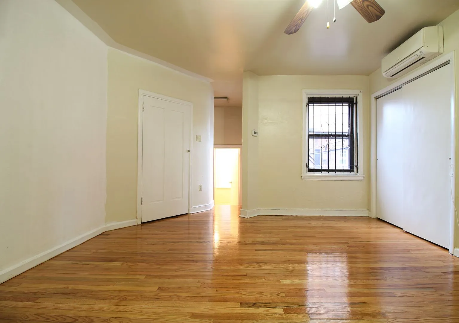 320 S 15th Street — Photo 3