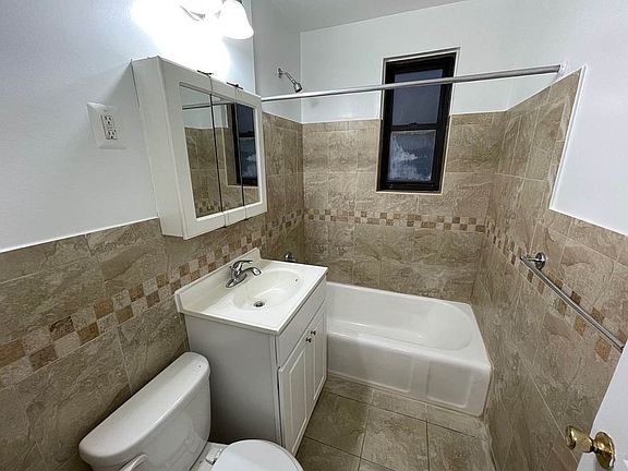 4th image of 83-19 116th St APT 3C