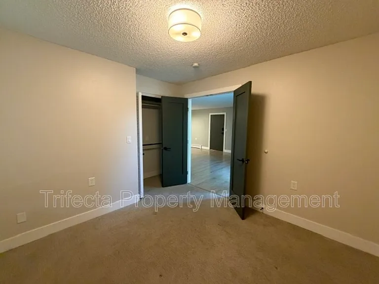 3431 Stover St #E520 — Photo 10