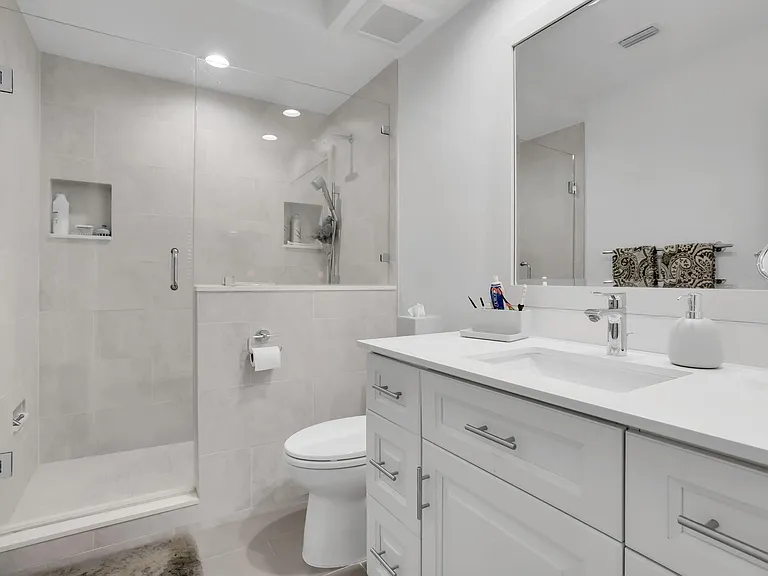 1012 Langer Way — Photo 14