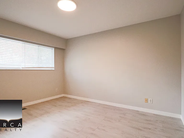 10291 Caithcart Rd — Photo 11