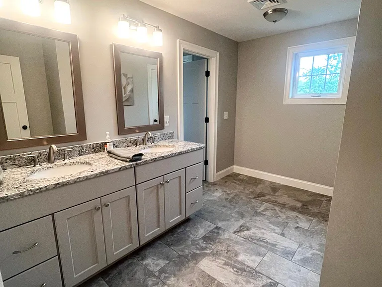 38 Tanglewood Dr — Photo 17