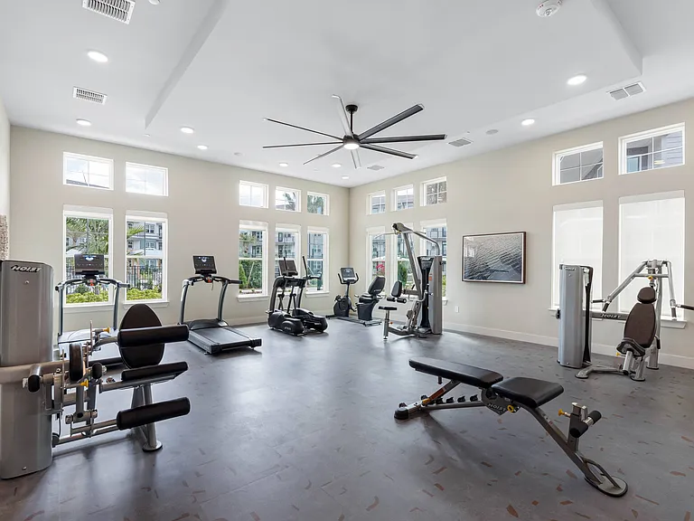 Amberlin Wiregrass Ranch 55+ Active Adult — Photo 32