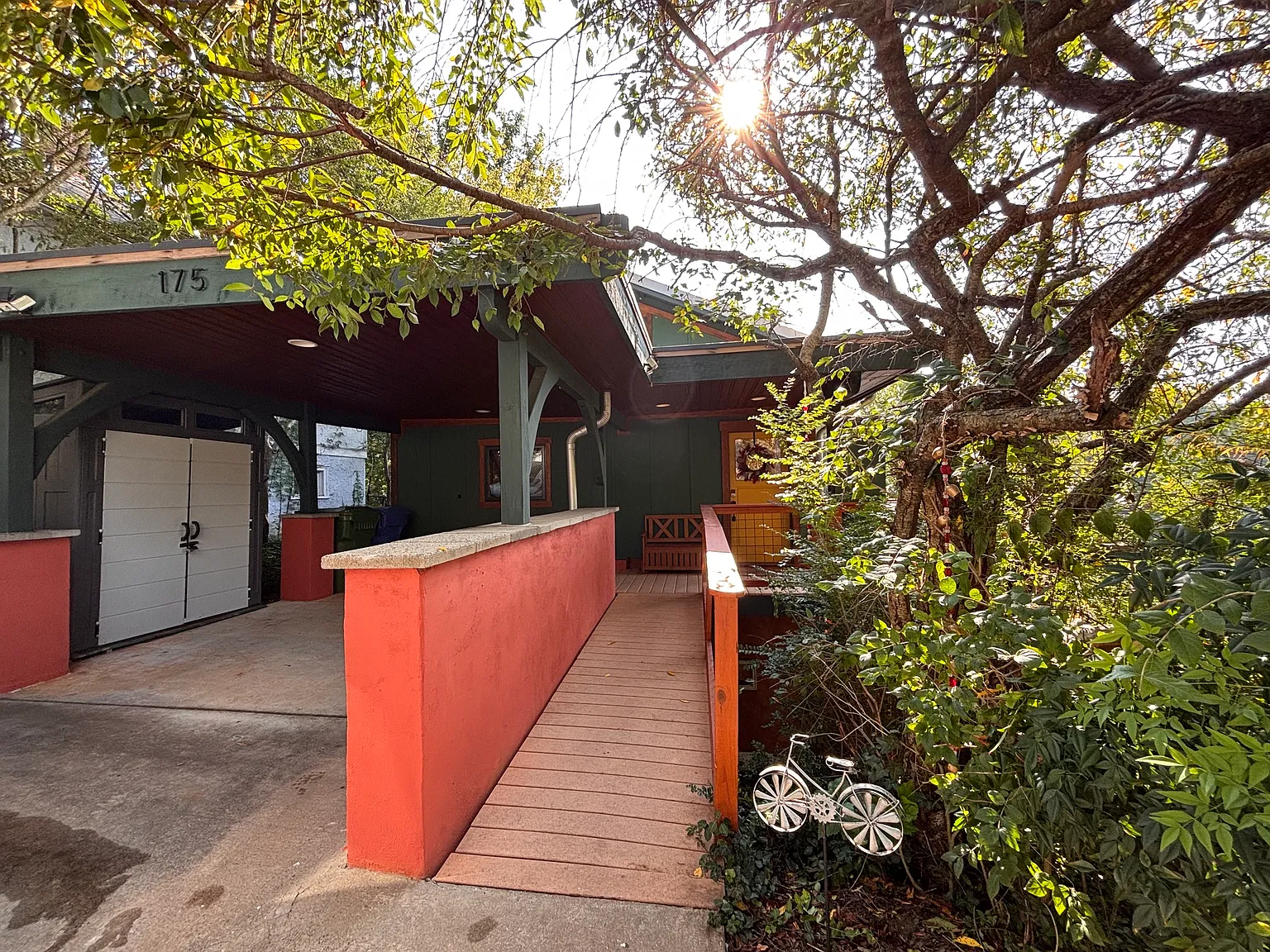 3 bed, 1344 sqft, $3,800 — Photo 2