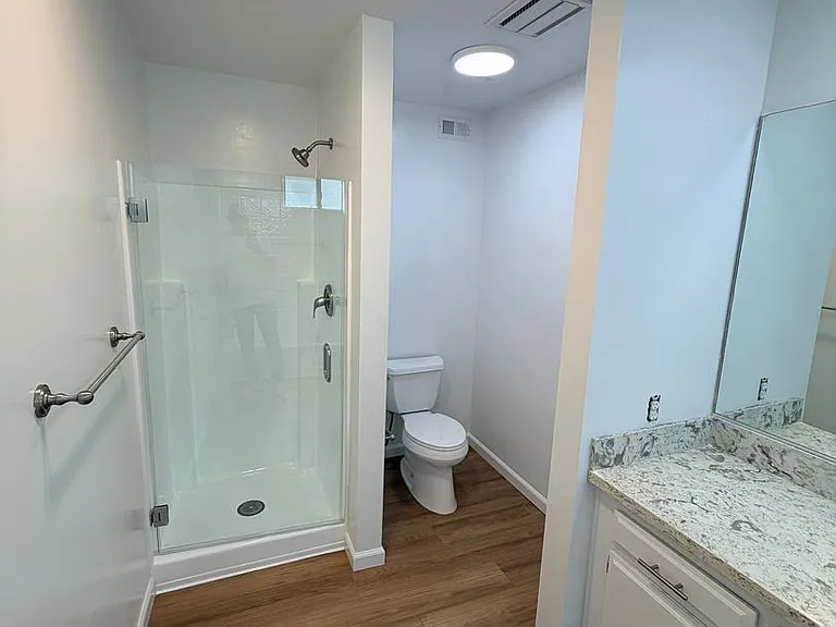15323 Weddington Street — Photo 22