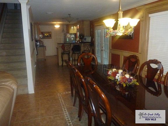 4th image of 3804 Lantana St