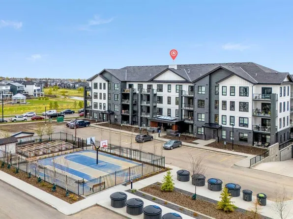 100 N Banister Dr #3301, Okotoks, AB T1S 5Y3