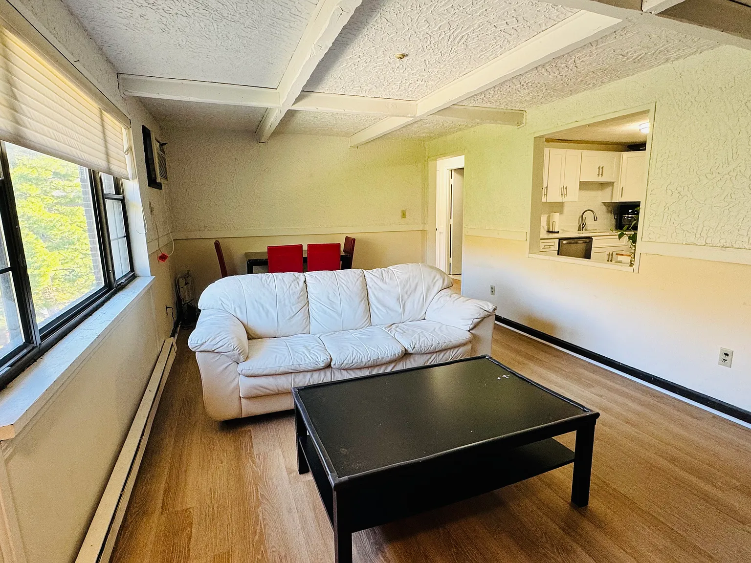 32 Spencer Rd — Photo 2
