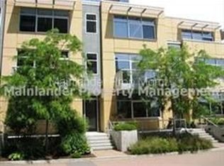 847 SW Pennoyer St, Portland, OR 97239