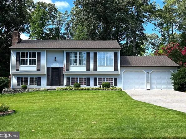21255 Scarborough Dr, Lexington Park, MD 20653