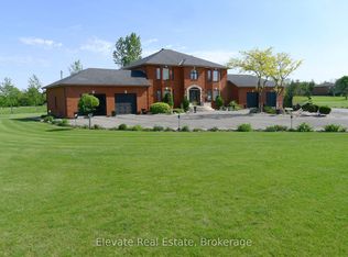 16 Fenton Way, Brampton, ON L6P 0P5