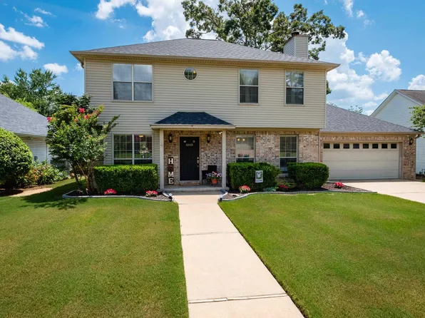 12601 Misty Creek Dr, Little Rock, AR 72211