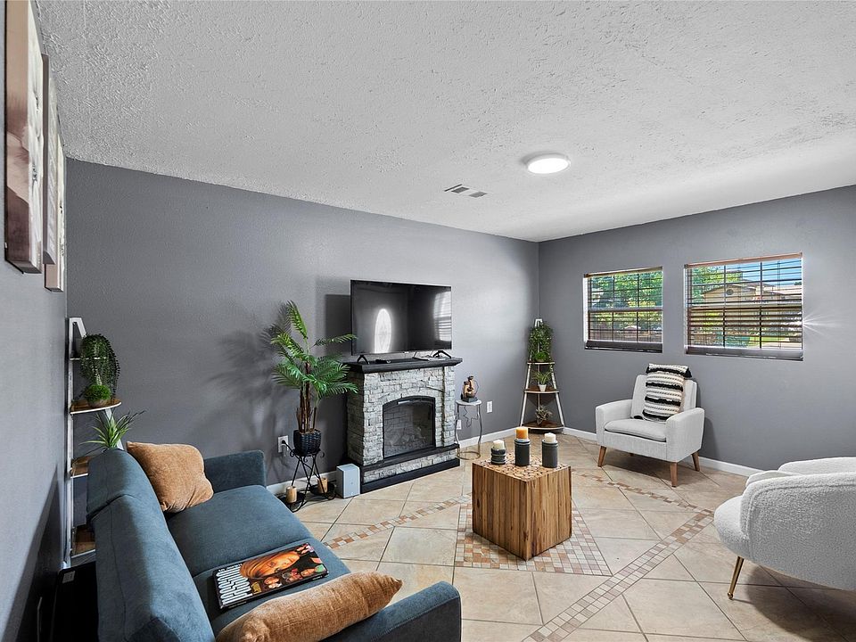 1st image of 509 Arno St