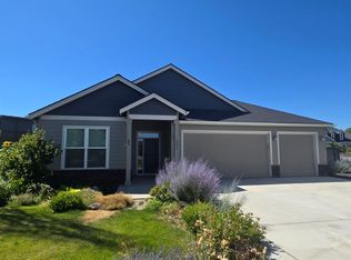 1406 NW Upas Ave, Redmond, OR 97756