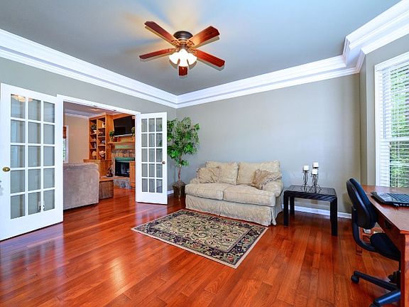 5th image of 3307 Rough Creek Dr