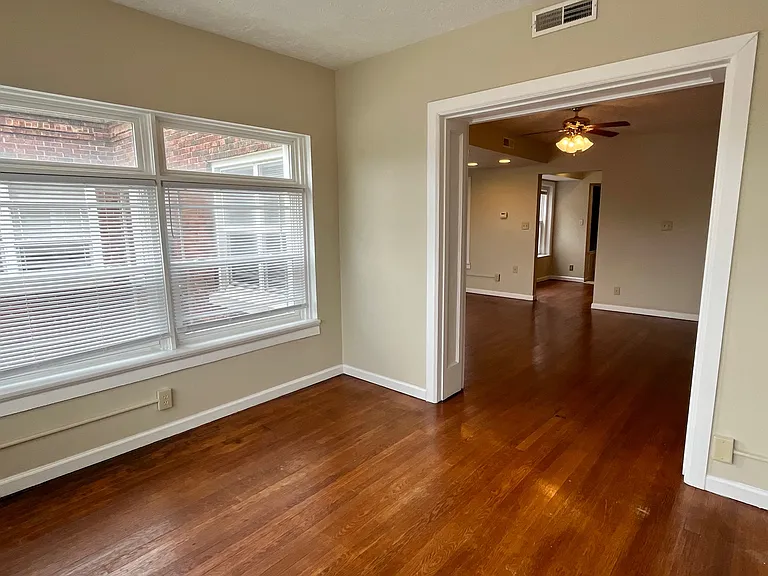 1008 S 2nd St #10 — Photo 3